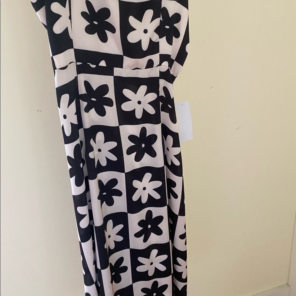 Lisa Says Gauh Dres. Long dress - midi. NWT! - Picture 5 of 5